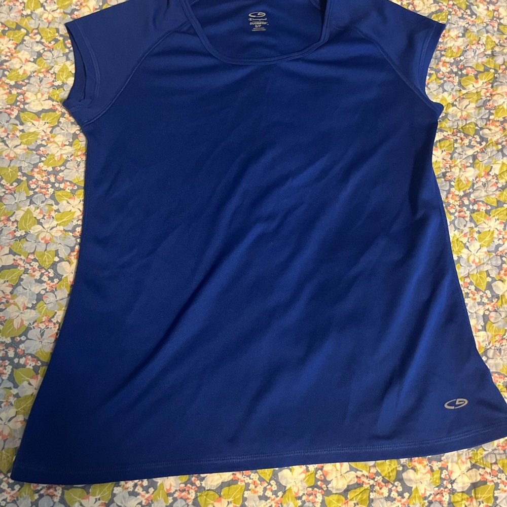 Champion Women's Royal Blue Short Sleeve Tee new without tags